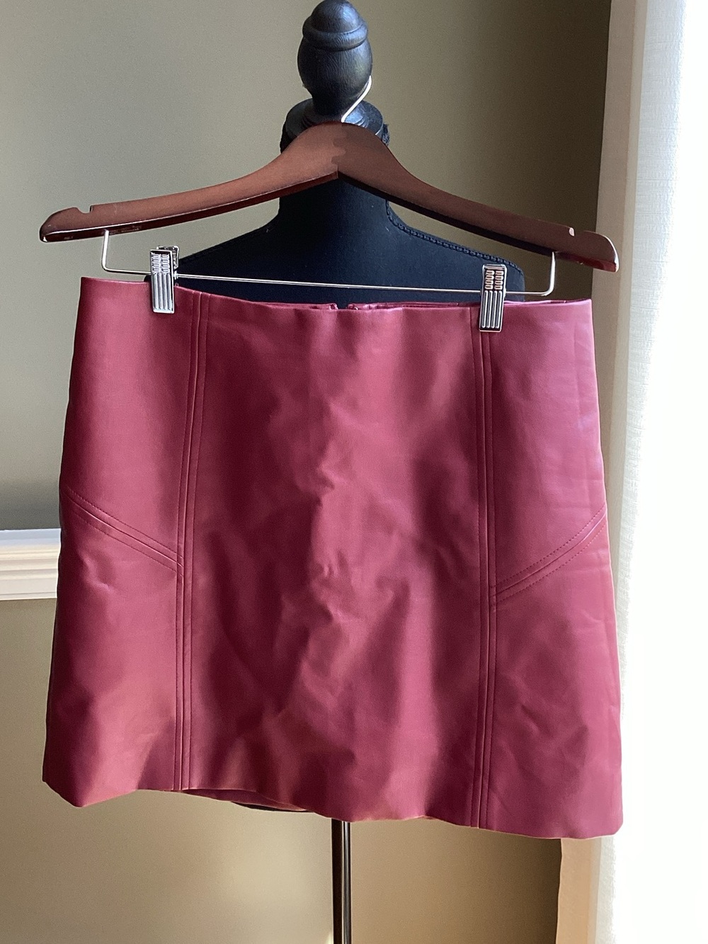 Bagatelle Burgundy Faux Leather Midi Skirt Size Medium